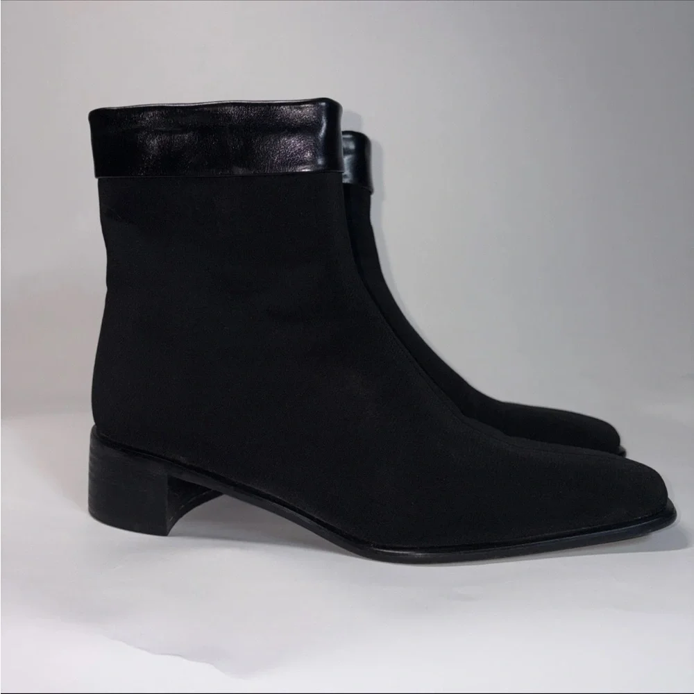 Stuart Weitzman 7 M GoreTex Chlesea Ankle Boots Rain Boots Side Zippers